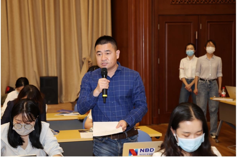 新闻发布