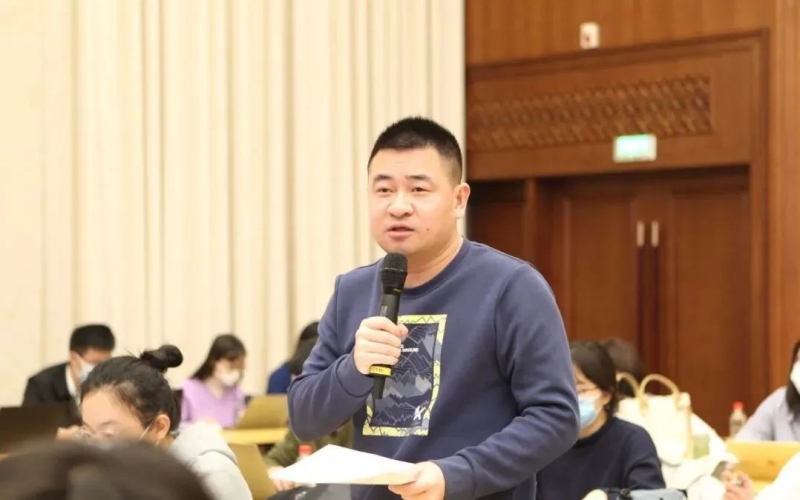 新闻发布