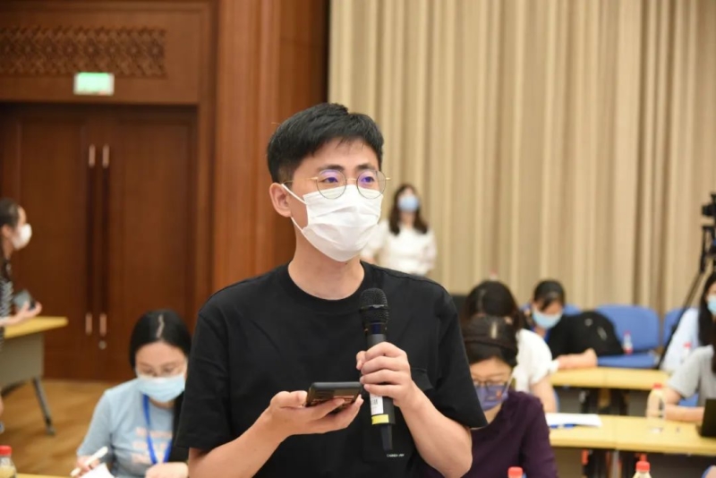 新闻发布